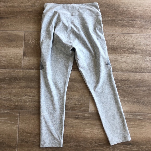 Outdoor voices two toned grey leggings - Picture 3 of 4